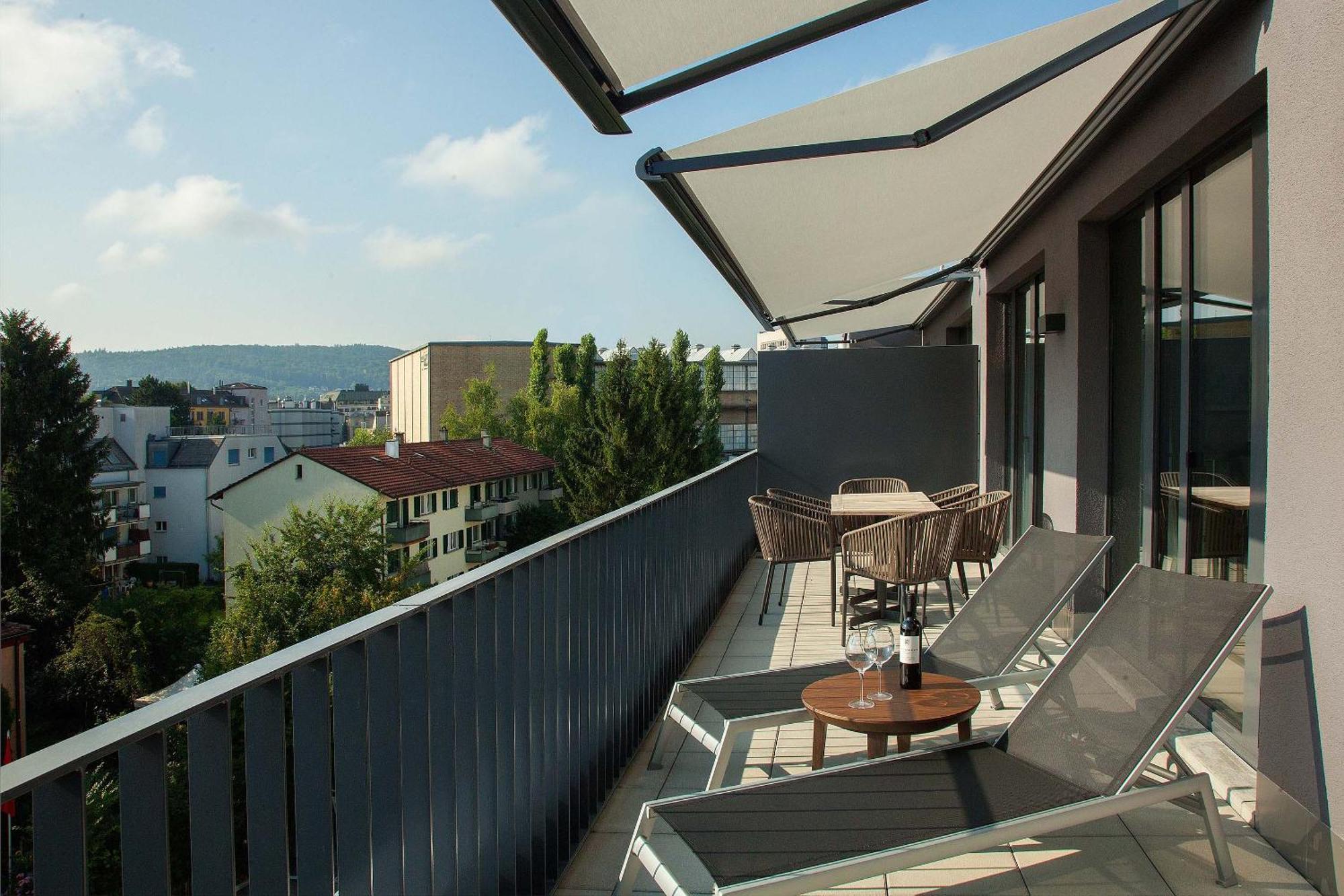Rooftop Suite Kitchen